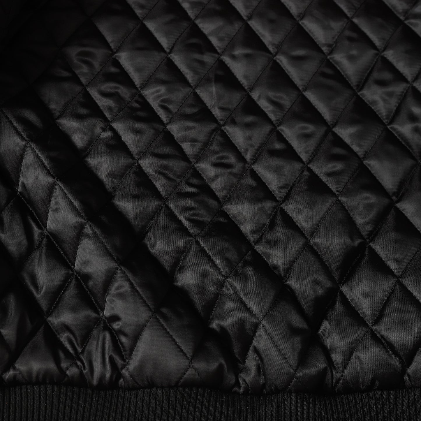 Jaqueta Looney Tunes “Street Icons”