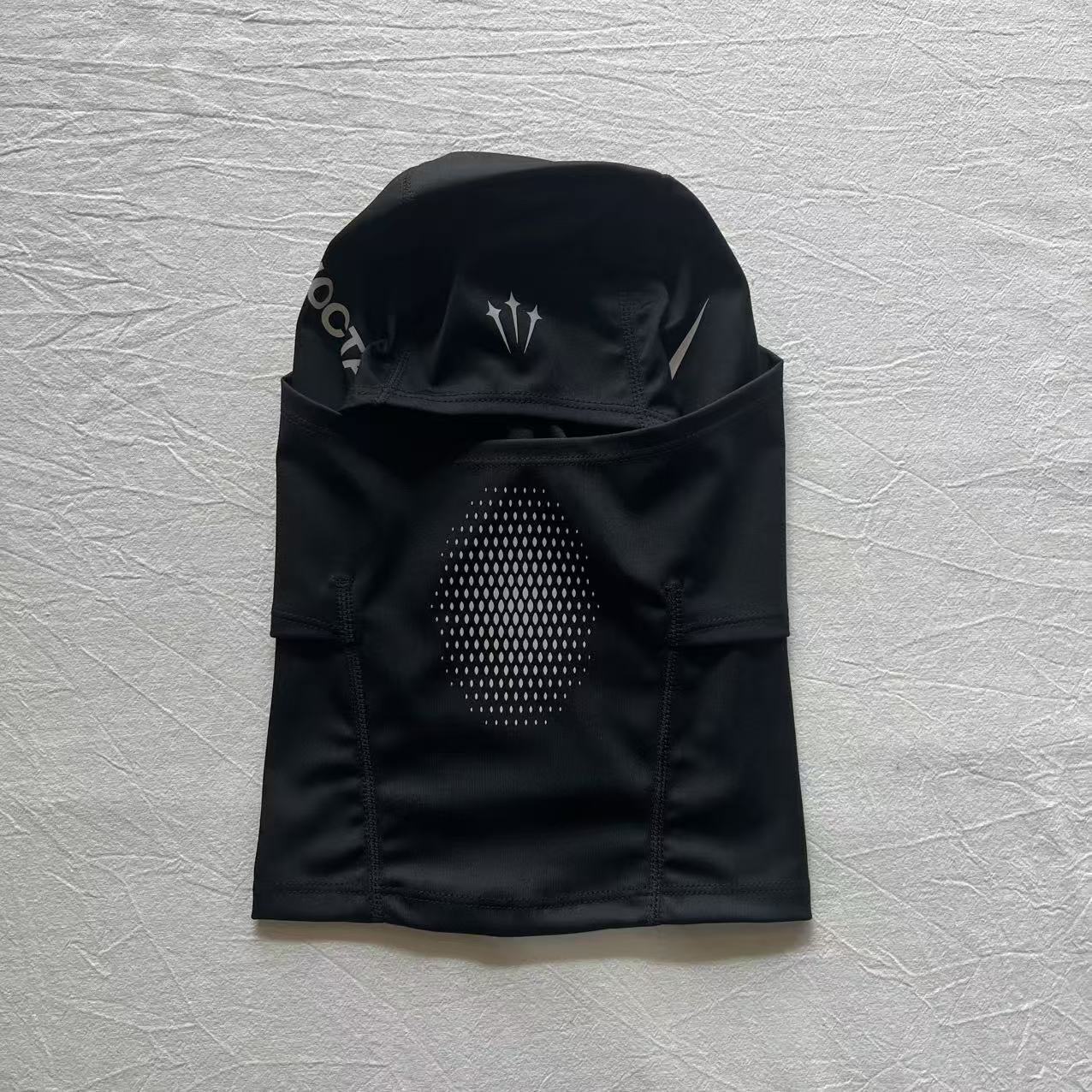 Balaclava Nocta Cold Breath x Drake