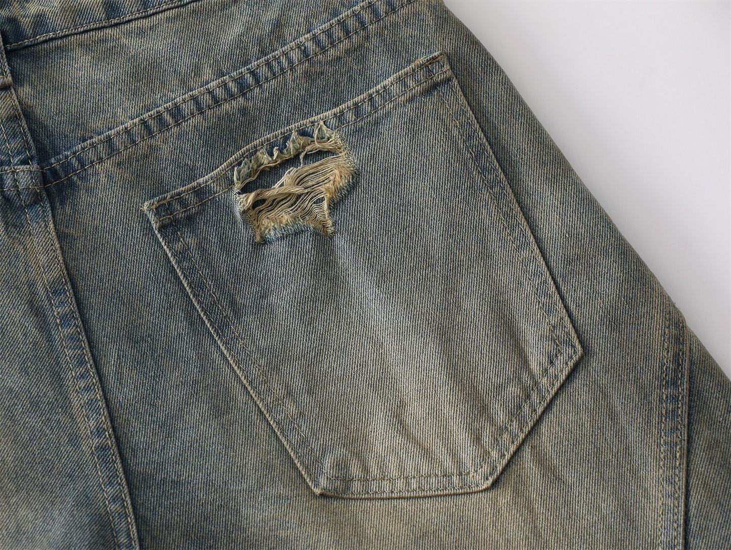 Calça Jeans Baggy "Destroyed"