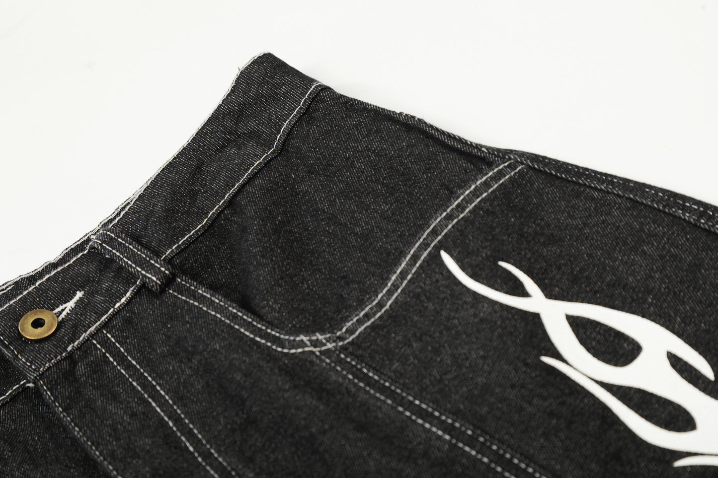 Bermuda "Flame Graphic" Denim
